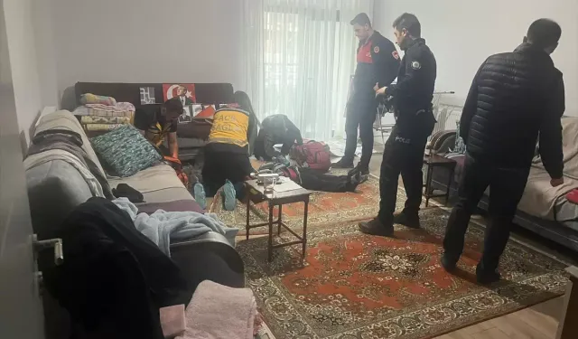 Emekli astsubay evinde ölü bulundu