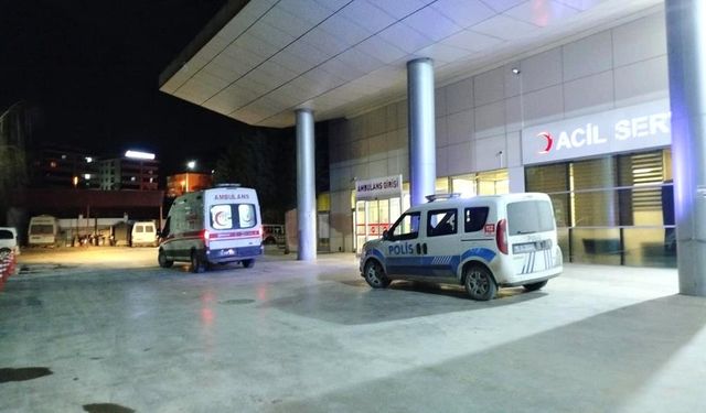 Silahlı kavgada bacağından vuruldu