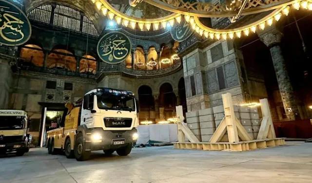 Ayasofya Bilim Kurulu'ndan vinç eleştirilerine yanıt: Notre Dame'de de kullanıldı