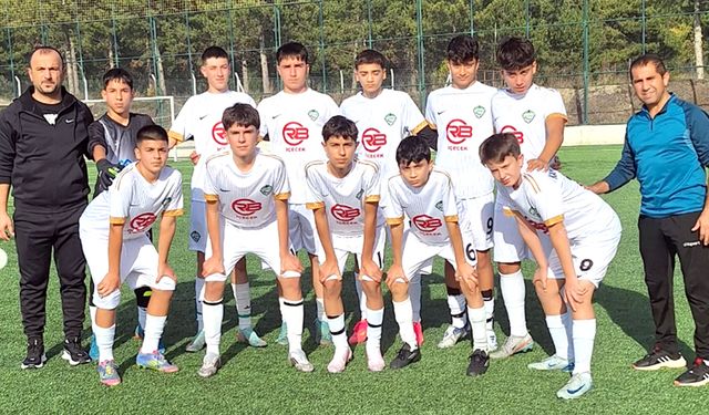 U 14 play-off’da üçüncü maçlar yarın