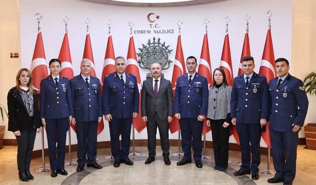 Merzifon 5. Ana Jet Üs Komutanı şehit ailesi için Çorum’a geldi