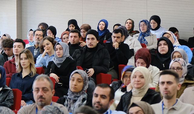 "Kadın ve Aile Lisansüstü Öğrenci Sempozyumu" düzenlendi