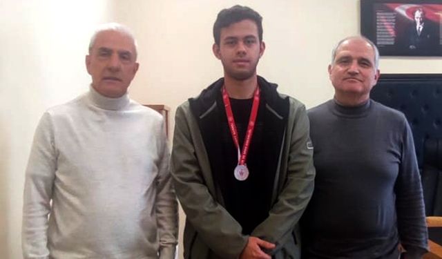 Akif Çelebi Çatal birinci oldu