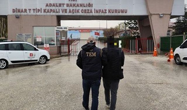 FETÖ’ye üye olmaktan aranan şahsı polis yakaladı