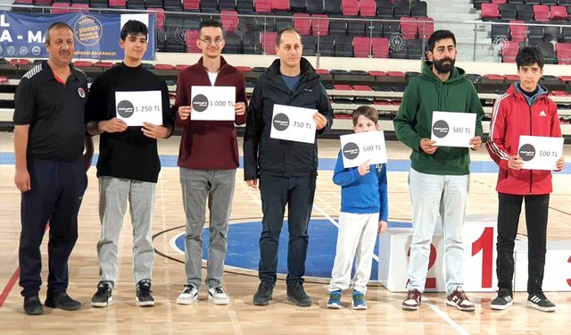 Satranç Türkiye Kupası’nda şampiyon Ümit Muştuoğlu