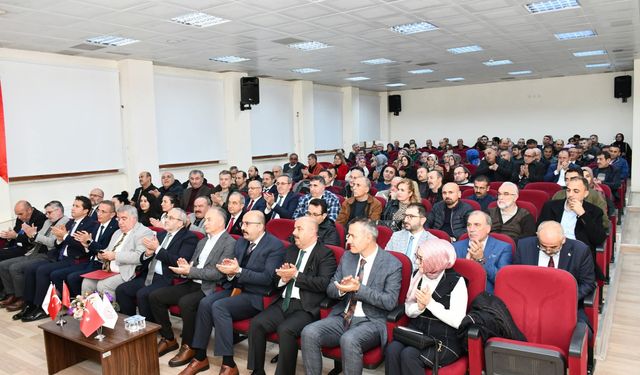 Çorum'da öğretmenlere "Felsefe ve Düşünce" eğitimi verildi