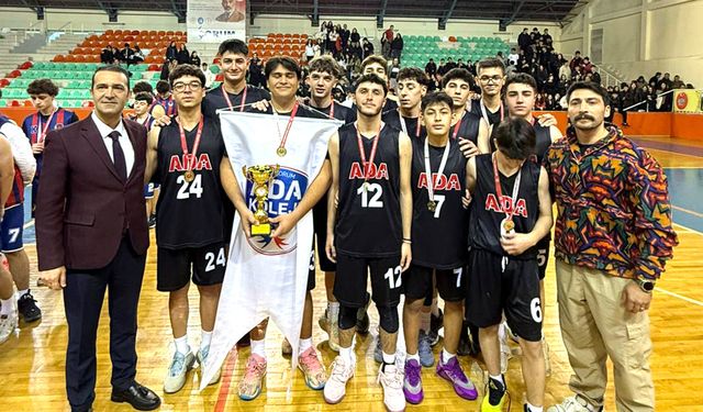 POTA’nın kralı yine Ada Koleji