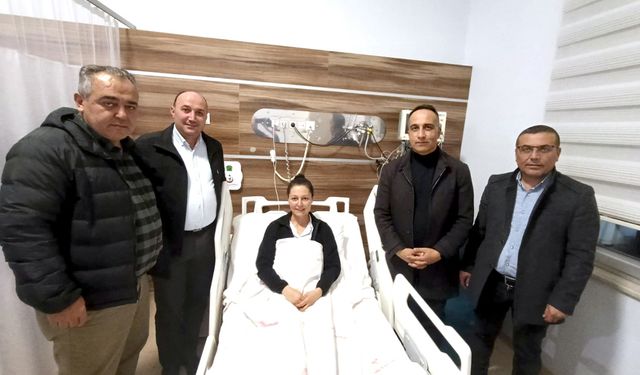 Özlem Güngör’e  geçmiş olsun ziyareti