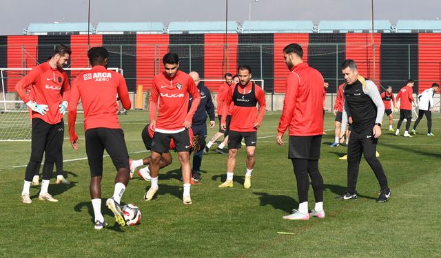 Sakaryaspor hazırlığı bugün başlıyor