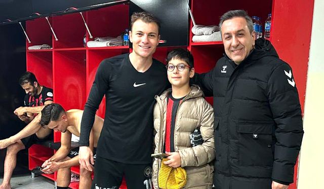 Dere minik taraftarın isteğini yerine getirdi