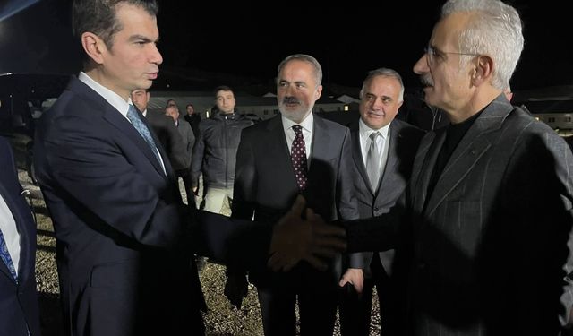 Bakan Uraloğlu Çorum'da hızlı tren inşaatını inceledi