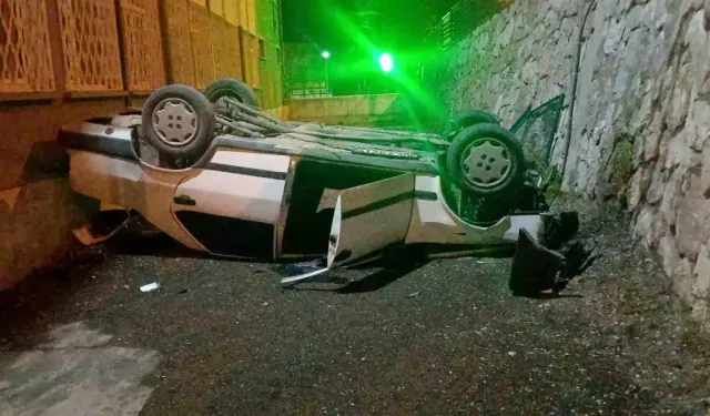 Çorum'da okulun bahçesine otomobil düştü: 2 yaralı