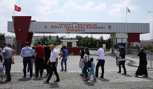 Hükümlülerin tahliyeleri başladı