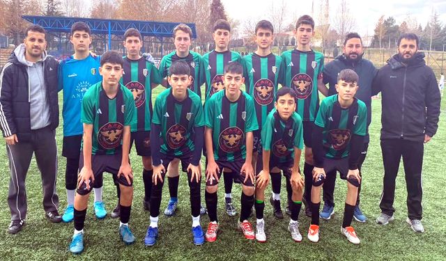 U 15’de mücadele zorlu başladı