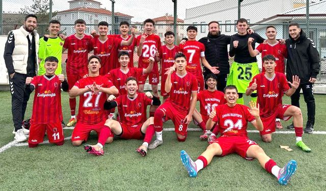 U 18’de heyecan gollü başladı