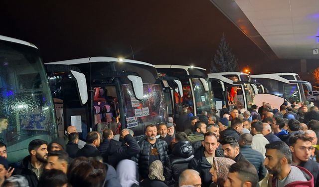 Çorum'dan 337 kişi dualarla umreye uğurlandı