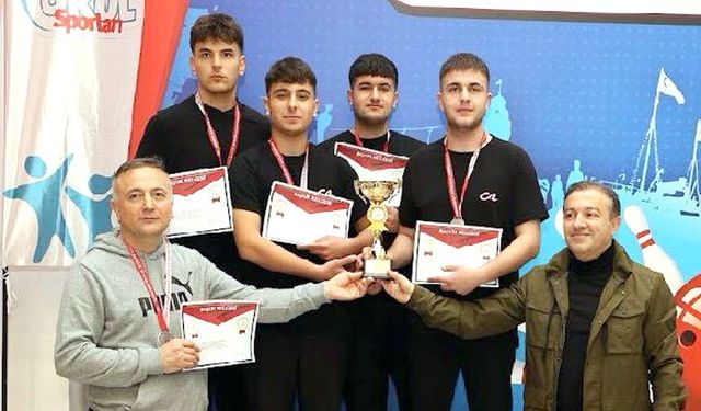 Cumhuriyet Anadolu Lisesi  Türkiye ikincisi oldu