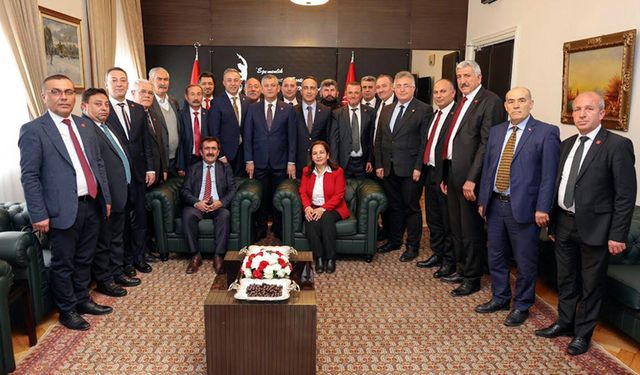 CHP’den  Özgür Özel’e ziyaret