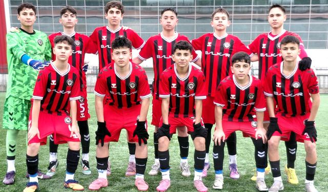 Gelişim’de U 14 ve U 15 play-off heyecanında