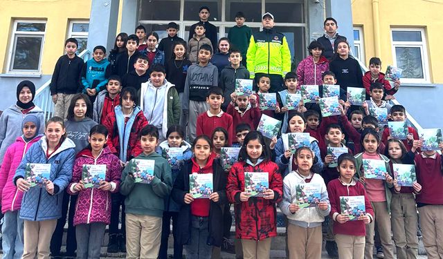 Öğrencilere trafik eğitimi verildi