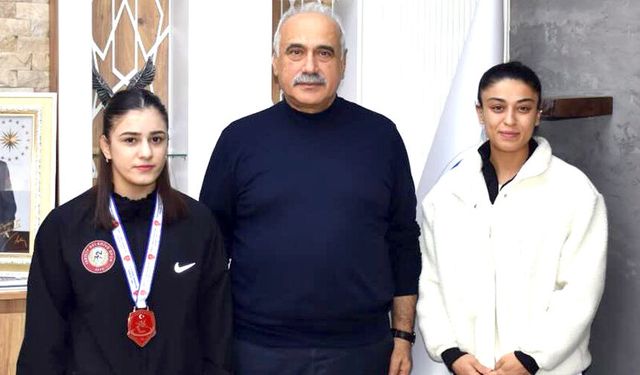 Özmez’den Başkan Çizikci’ye ziyaret