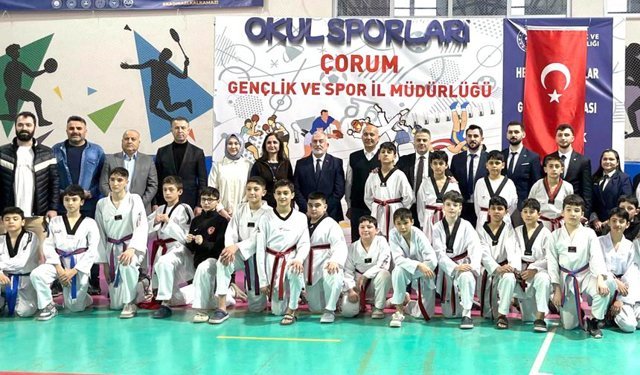 Gençler Taekwondo grupta 12 sporcumuz mücadele edecek