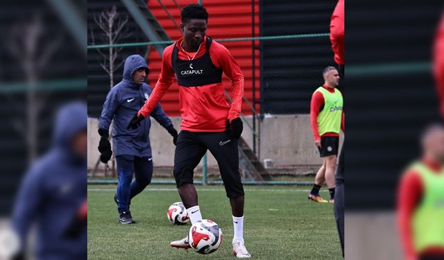 4 maçta sadece 5 dakika oynayabildi