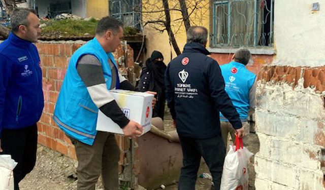 İhtiyaç sahiplerine gıda yardımı