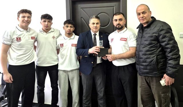 Beyzbol Hakemlerinden İl Müdürü’ne ziyaret