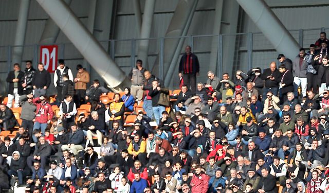 Bu tribündeki taraftarlar Bandırma maçına giremeyecek!