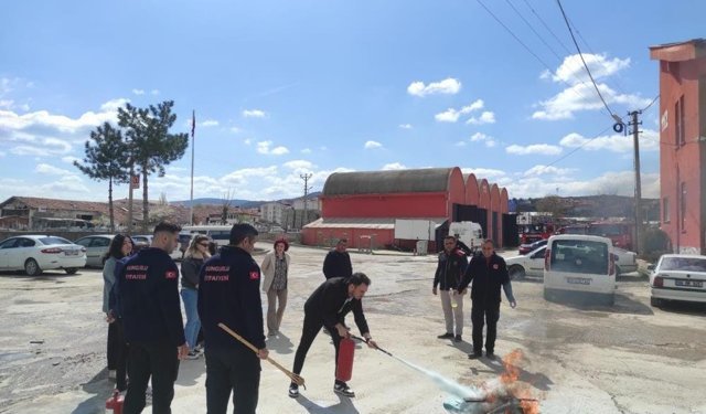 İtfaiye Müdürlüğü'nden yangın eğitimi