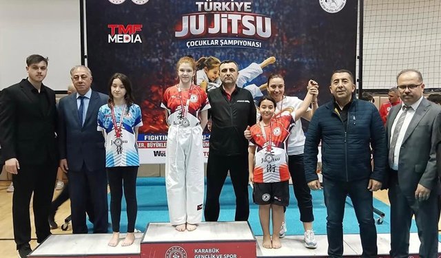 Göktürk Yıldızları’ndan 27 madalya