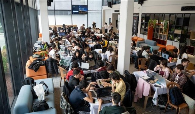 Türkiye imzalı uzay hackathonu dünyaya yayılacak