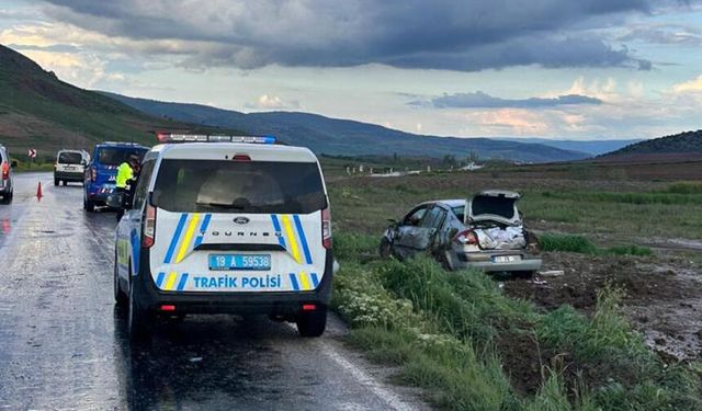 Kaygan yolda kontrolden çıkan otomobil takla attı: 5 yaralı