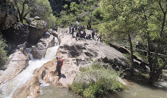 Çorum'da doğaseverlerin 4 gün sürecek Hitit Yolu yürüyüşü başladı