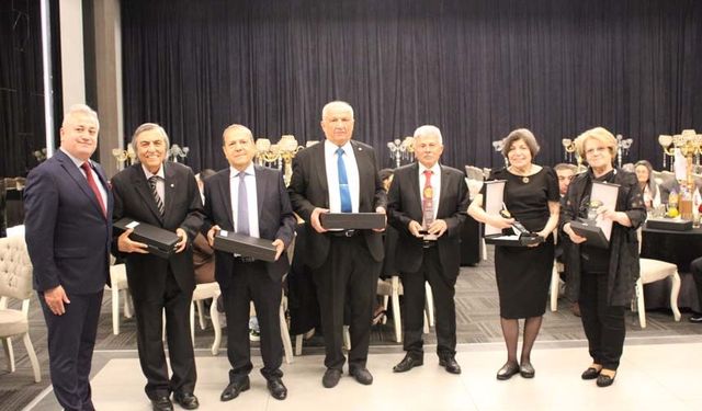 Eczacılar gala yemeğinde buluştu