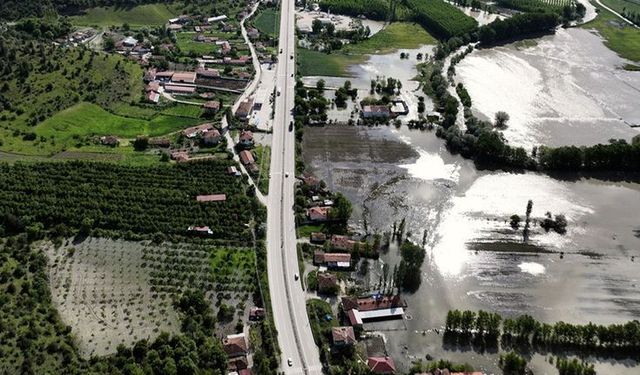 Önüne ne kattıysa yuttu! Onlarca mahalle ve köy boşaltıldı