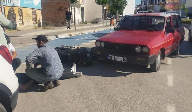 Motosiklet sürücüsü kazada yaralandı