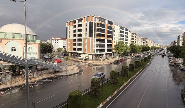 Çorum'da sağanağın ardından gökkuşağı oluştu
