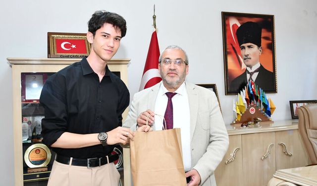 Türkiye birincisinden Milli Eğitim Müdürüne ziyaret