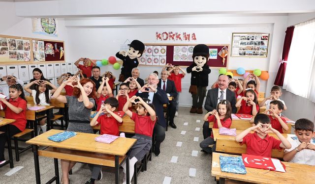 83 bin öğrenci karne heyecanı yaşadı