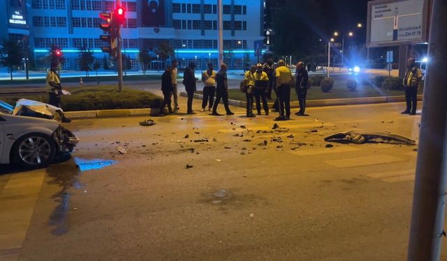 Kaza yaptı, aracını bırakıp kaçtı!