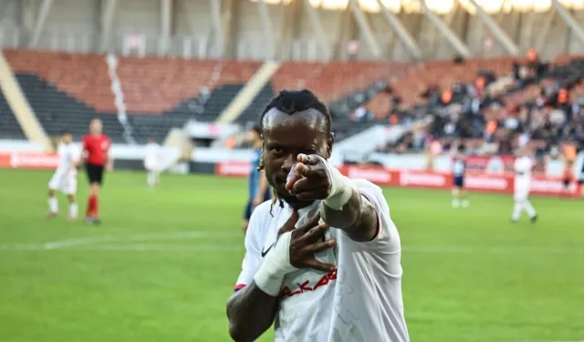 Eski takım arkadaşlarına saldırmıştı! 1.Lig ekibinde kalacak!