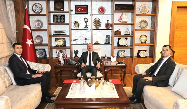 İki kaymakamdan veda ziyareti