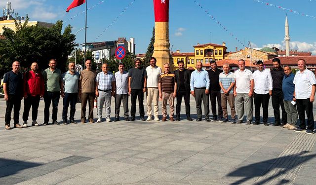 İnsani Değerler Platformu'nda görev değişimi
