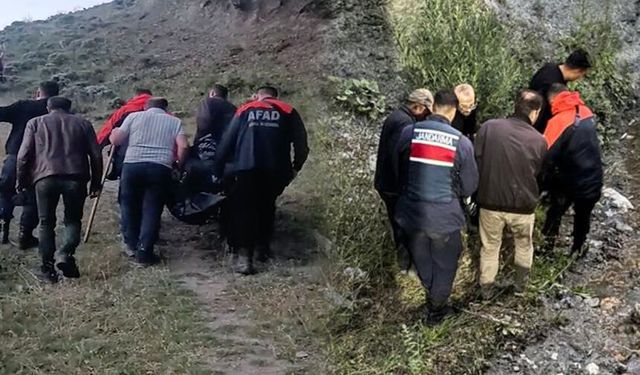 Kayalıktan düştü, hayatını kaybetti