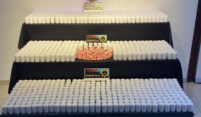 Çorum'da 55 bin sentetik ecza hapı ele geçirildi