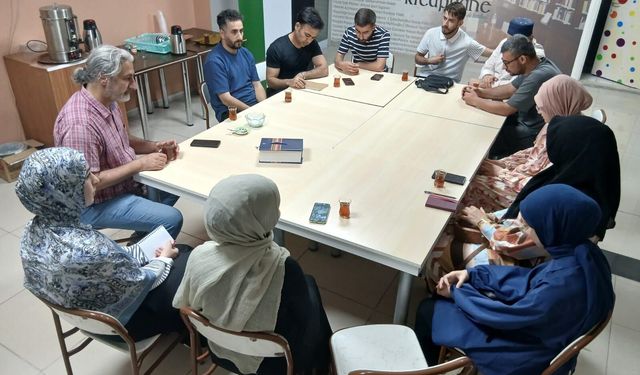 Genç Filistin Atölyesinde ikinci okuma grubu oluşturuldu