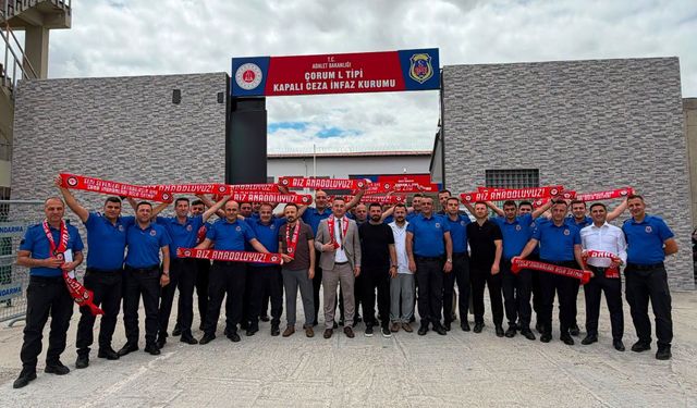 Kırmızı-Şimşekler'den anlamlı ziyaret