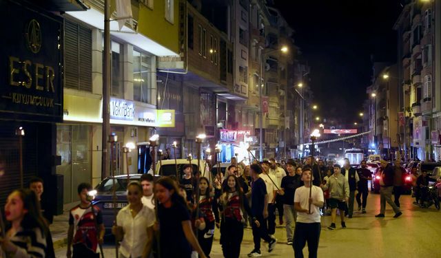 İskilip'te fener alayı düzenlendi